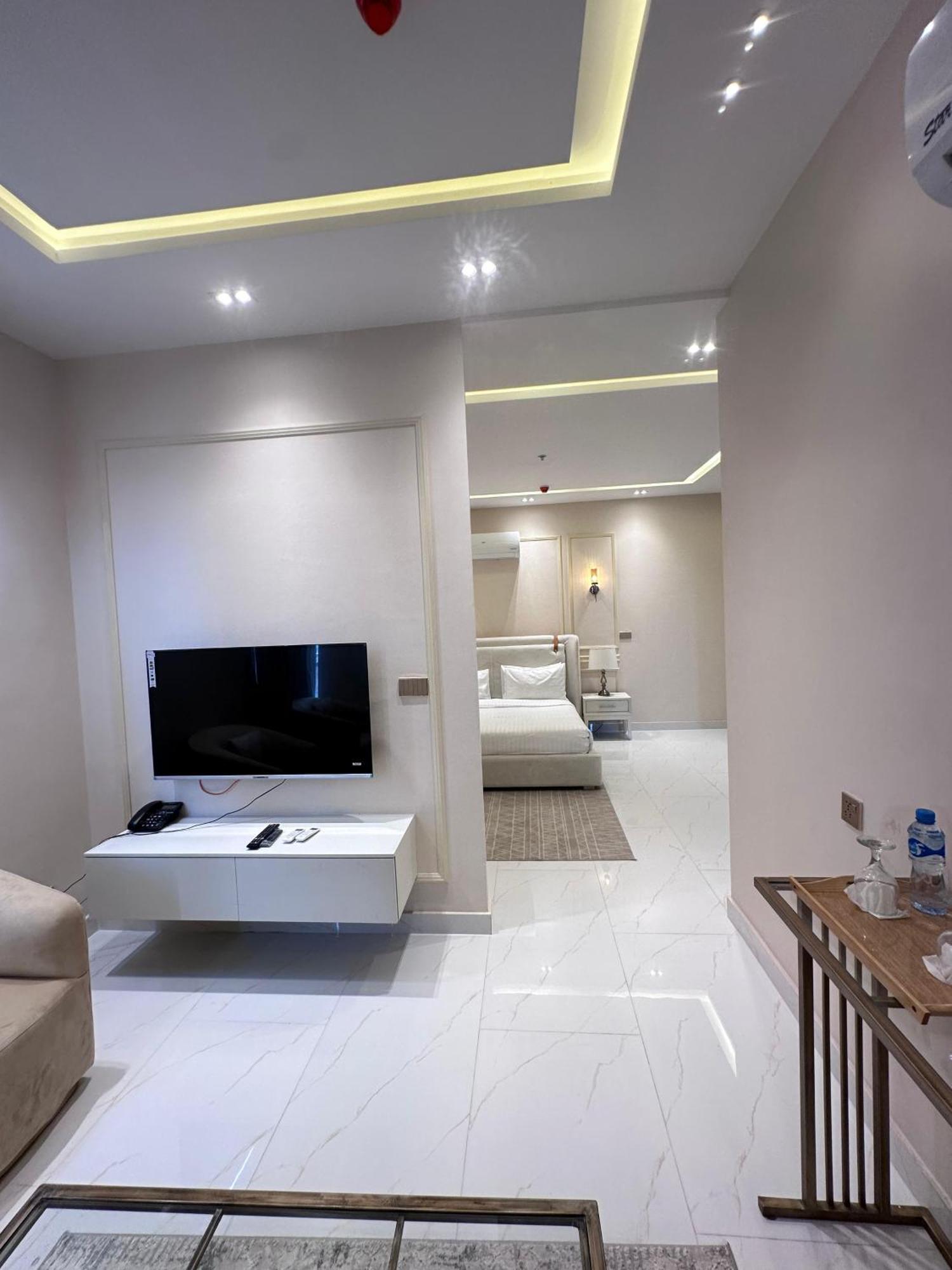 Pavilion Suites - Premium Aparthotel In Bahria Town Ραβαλπίντι Εξωτερικό φωτογραφία