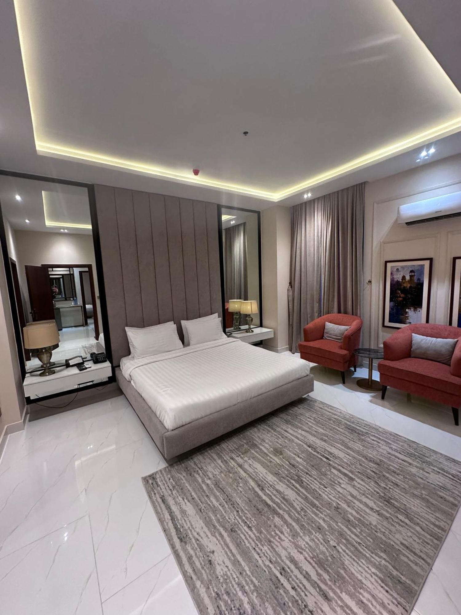 Pavilion Suites - Premium Aparthotel In Bahria Town Ραβαλπίντι Εξωτερικό φωτογραφία