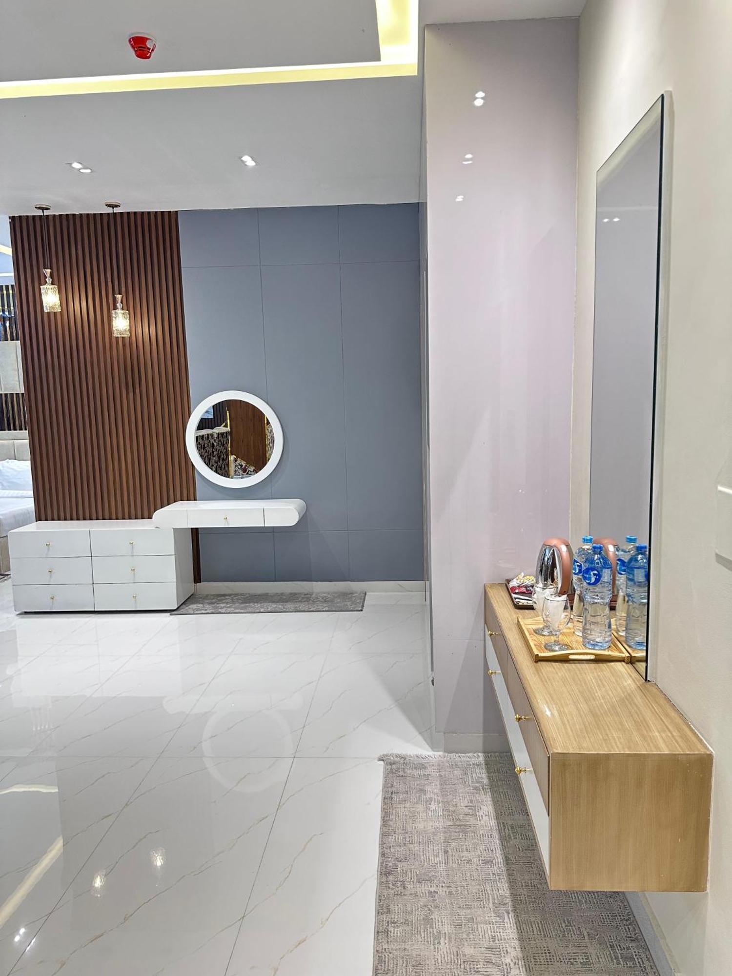 Pavilion Suites - Premium Aparthotel In Bahria Town Ραβαλπίντι Εξωτερικό φωτογραφία