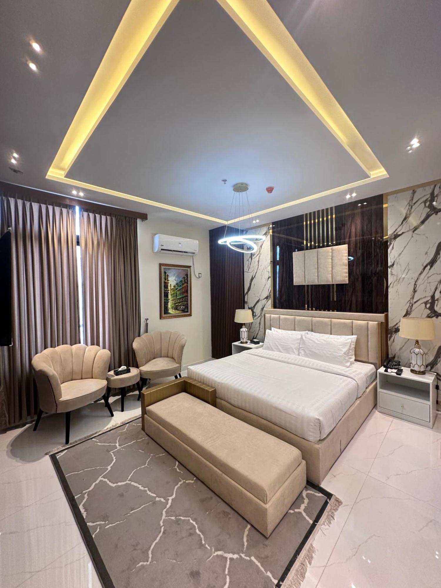Pavilion Suites - Premium Aparthotel In Bahria Town Ραβαλπίντι Εξωτερικό φωτογραφία