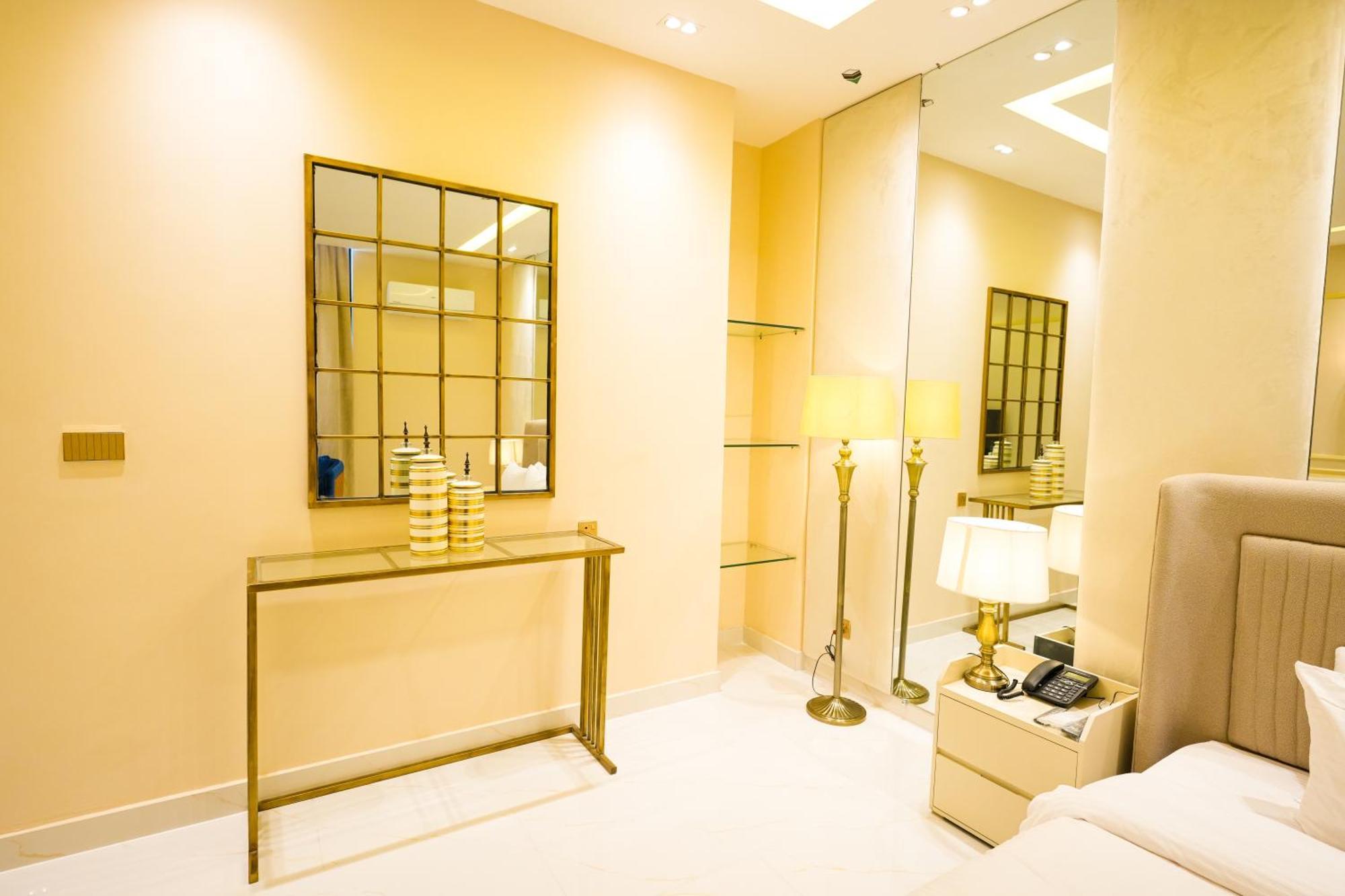 Pavilion Suites - Premium Aparthotel In Bahria Town Ραβαλπίντι Εξωτερικό φωτογραφία